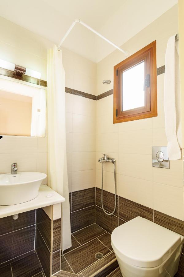 Irini Studios Skyros Exterior photo